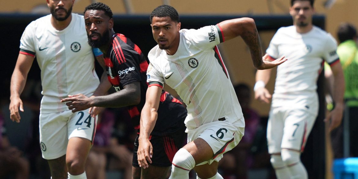 Chelsea hold internal talks over defender loan deal after Levi Colwill blow