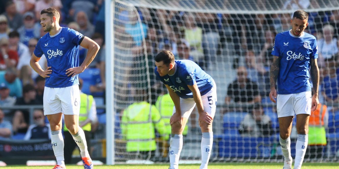 Dyche must drop 5/10 Everton star who’s lost the ball 24x this season