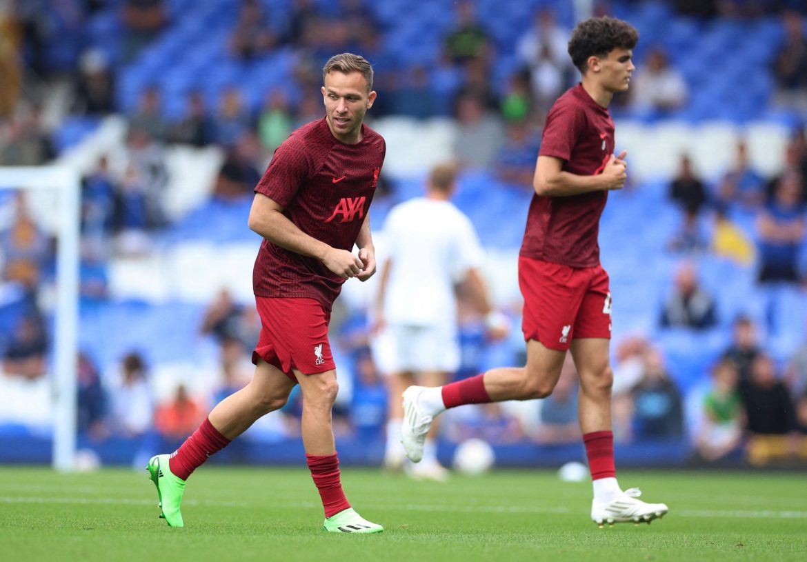 Liverpool can fix midfield with Arthur