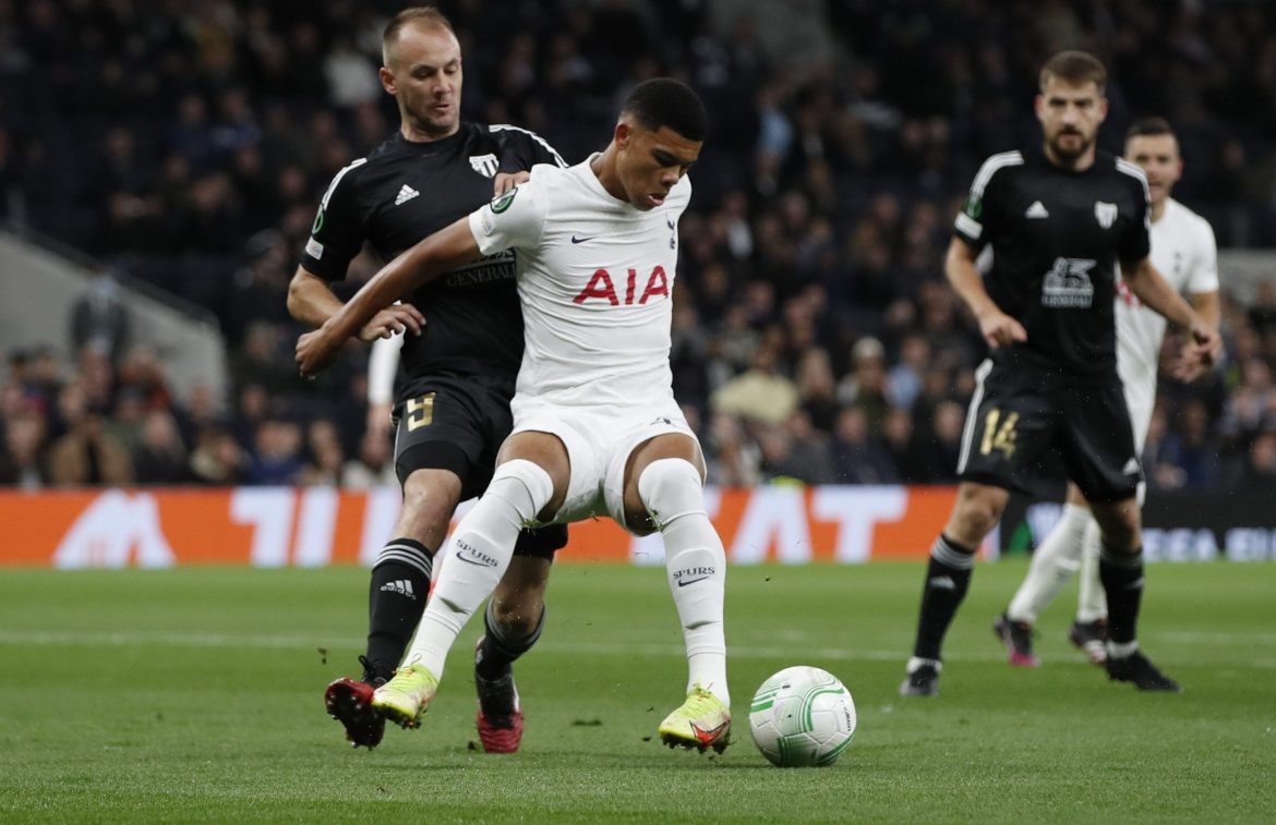 Spurs: Murphy drops Scarlett claim