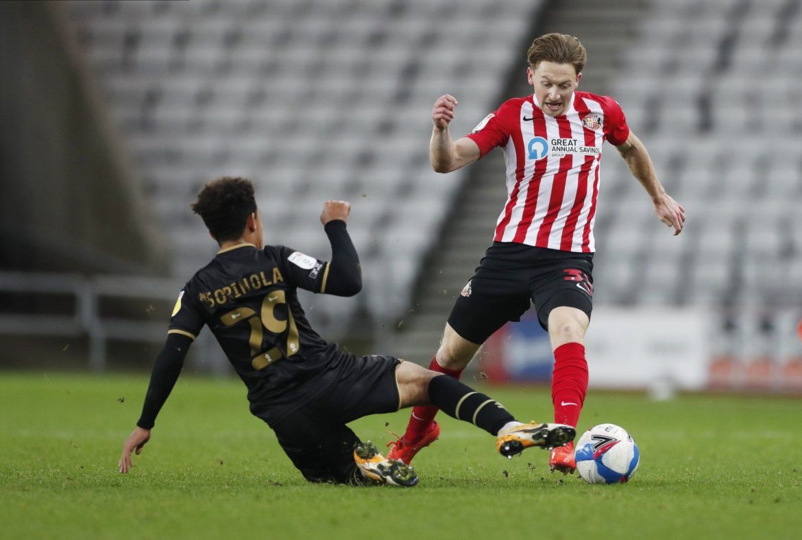 Sunderland: Fans react to Denver Hume deal