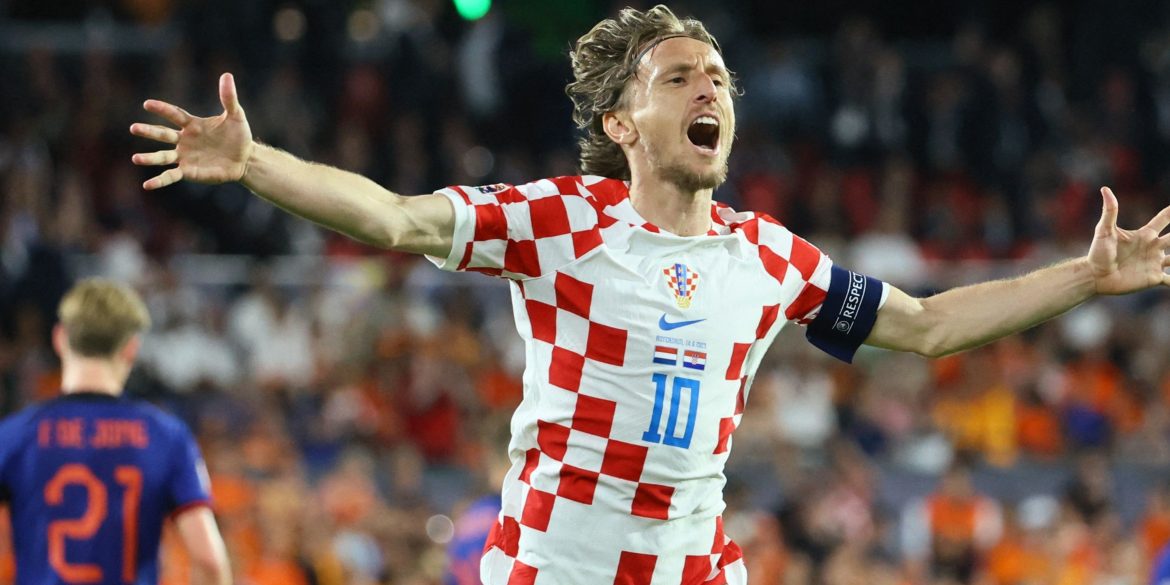 Newcastle chief Nickson spotted scouting 21 y/o star who plays like Modric